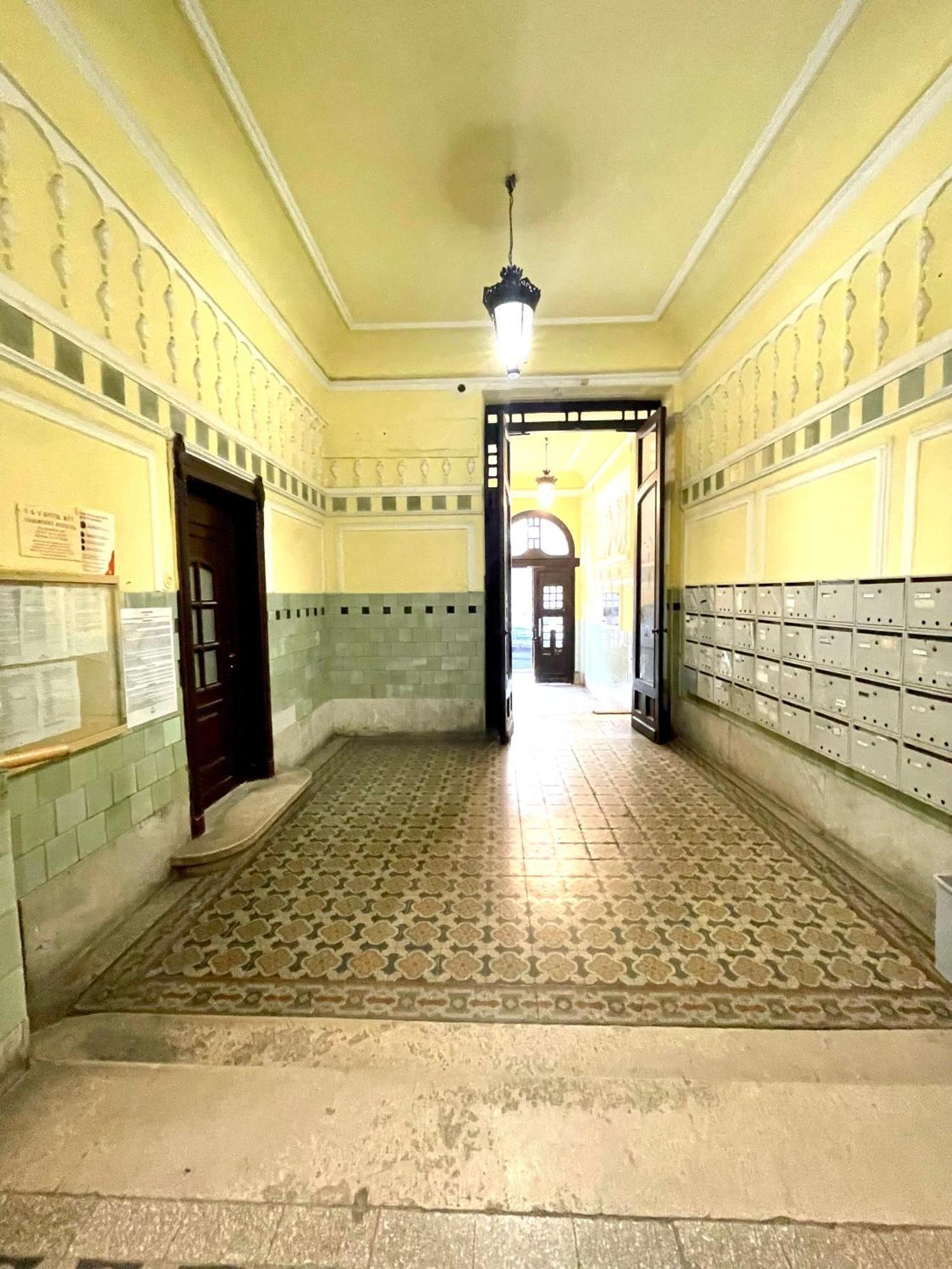 Teresian Apartment Near The Andrassy Street Free Air Conditioner Free Coffee Budapest Eksteriør billede