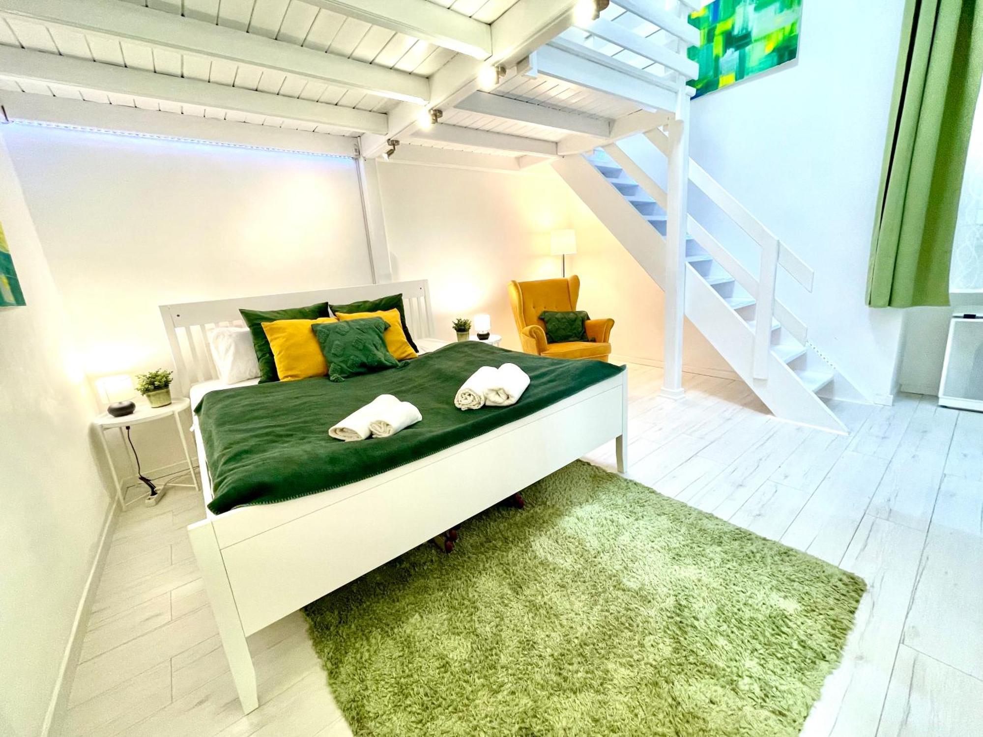 Teresian Apartment Near The Andrassy Street Free Air Conditioner Free Coffee Budapest Eksteriør billede