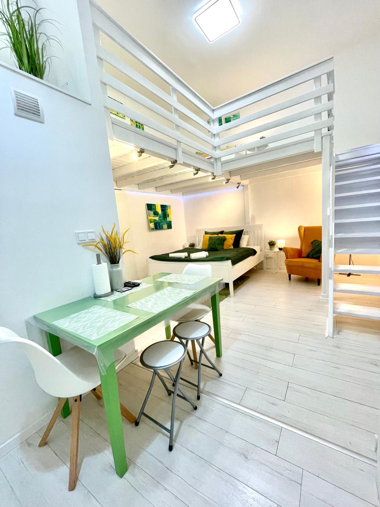 Teresian Apartment Near The Andrassy Street Free Air Conditioner Free Coffee Budapest Eksteriør billede