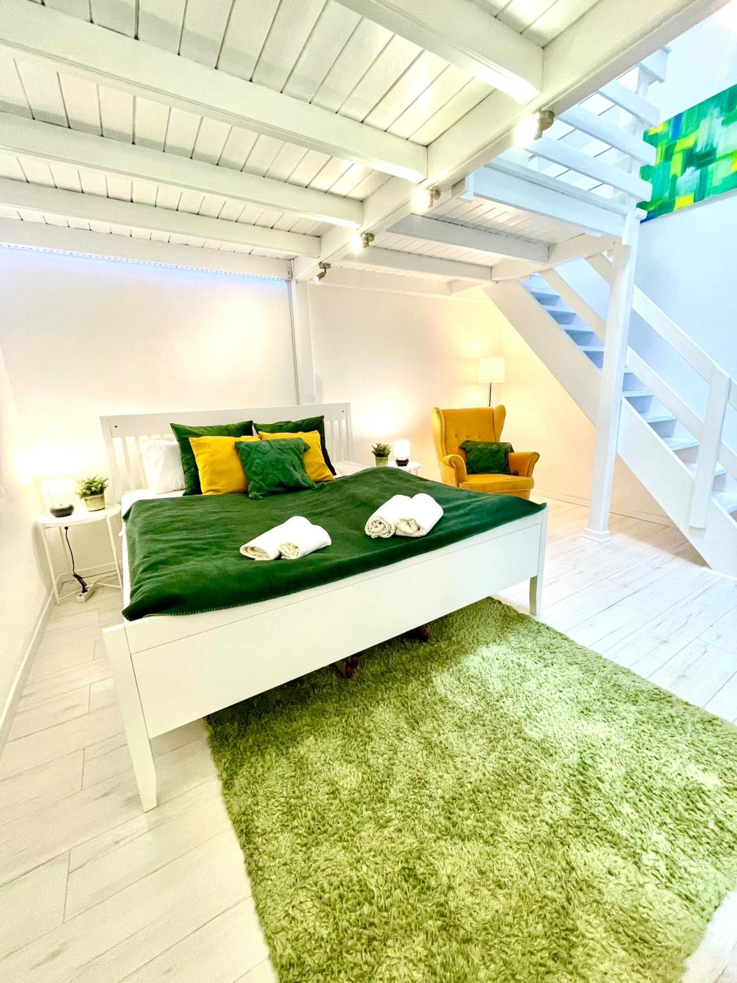 Teresian Apartment Near The Andrassy Street Free Air Conditioner Free Coffee Budapest Eksteriør billede